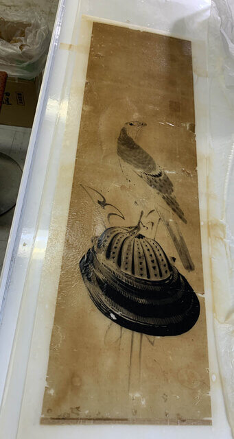 鷹　掛軸　修理